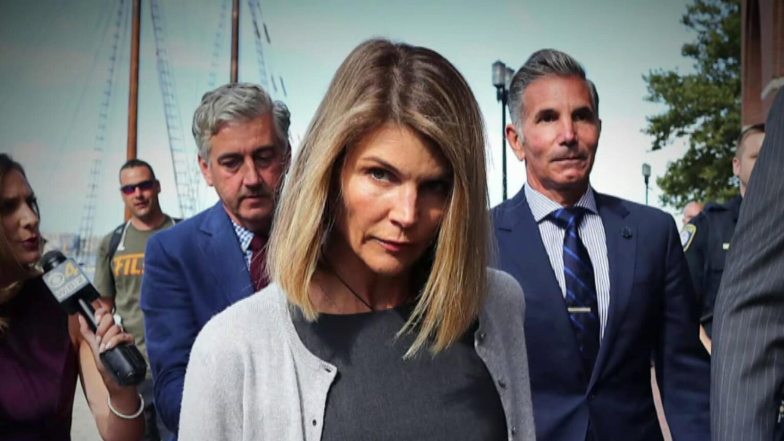How Is Lori Loughlin Doing In Jail The Latest Aunt Becky Update Film