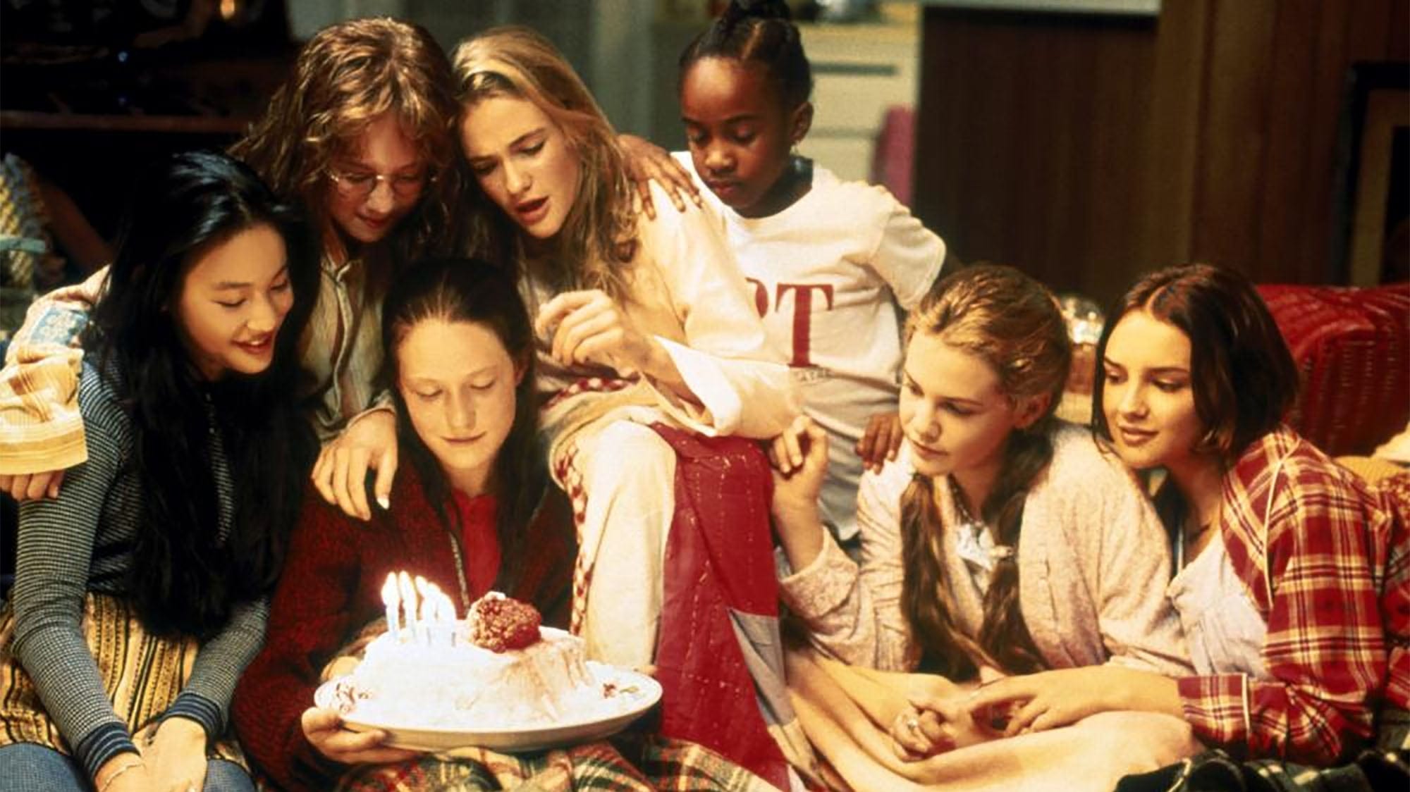 Great news for everyone who refuses to relinquish the obsessions of their childhood – beloved young adult book series 'The Baby-Sitters Club' is currently being shopped for a TV adaptation. What would a millennial 'Baby-Sitters Club' look like? Let’s take a look.