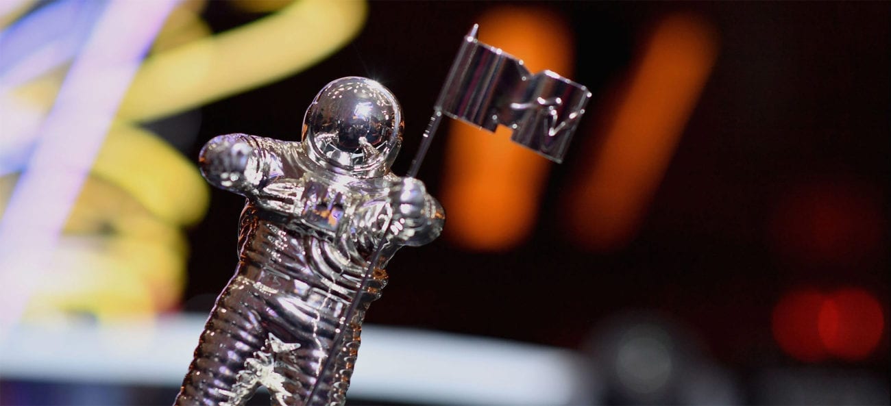 The annual MTV Video Music Awards unfolded in the early hours of this morning, seeing a number of mainstream music artists vying to bag one of those silver astronaut statuettes.