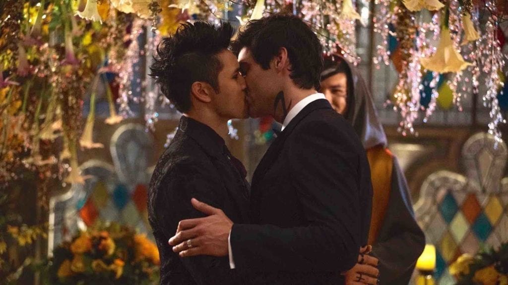Here come the grooms! Get ready to take our 'Shadowhunters' quiz dedicated to the OTP Malec and their beautiful wedding.