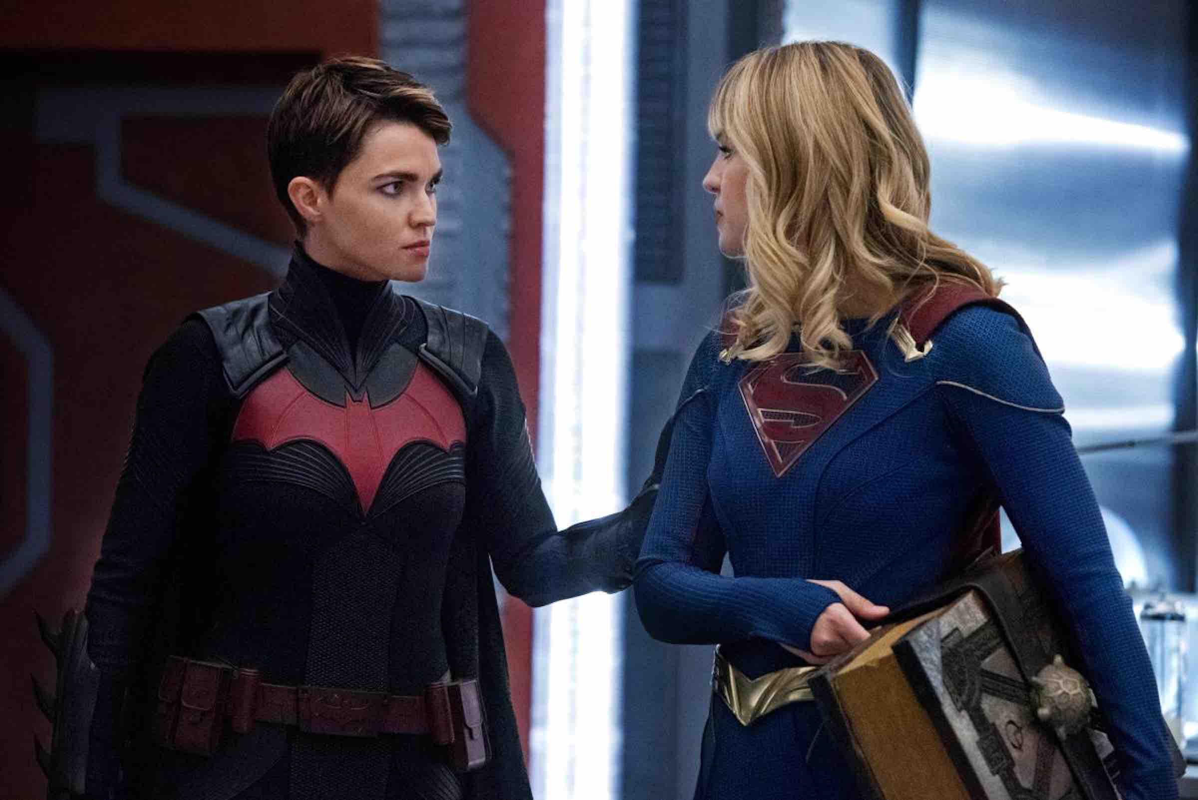 Between the brief team-up we saw in 'Elseworlds' plus 'Crisis on Infinite Earths', we’re demanding a 'Supergirl' and 'Batwoman' solo crossover. Here's why.
