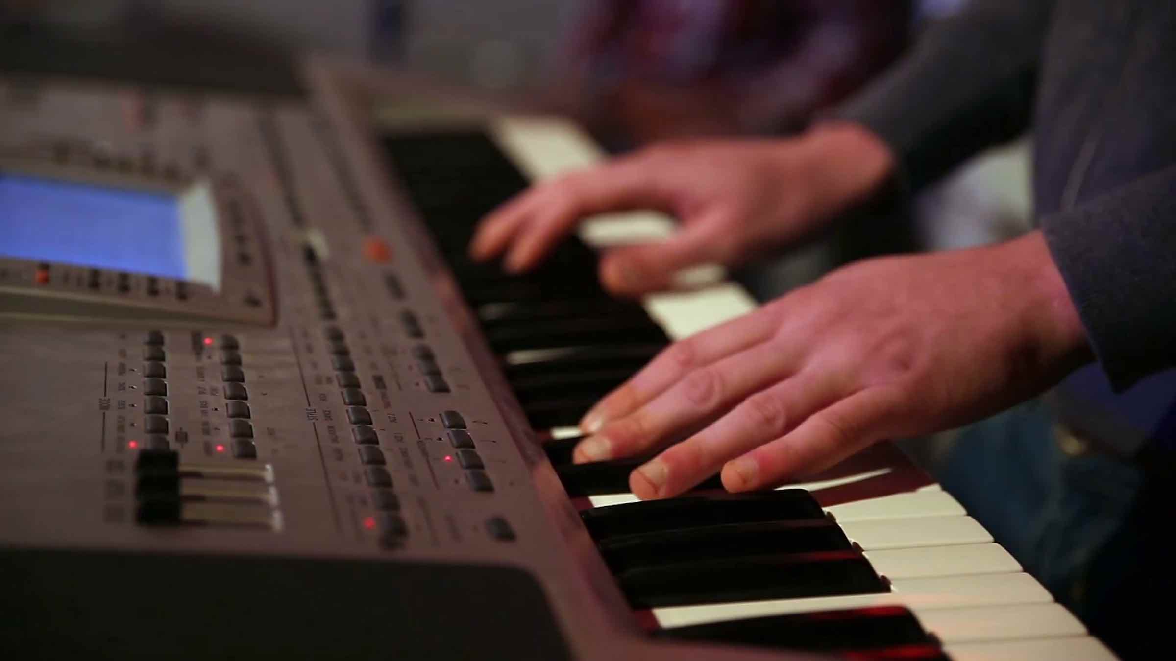 For a musician or music lover, what could be merrier than watching a movie that drafts the things they love. Here are films that feature the piano.