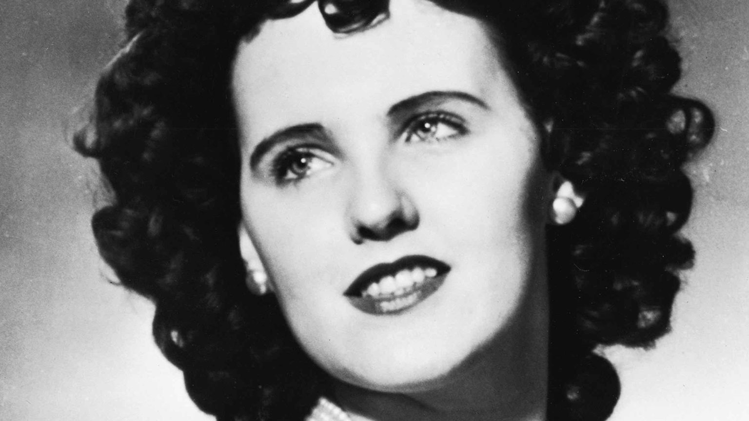 The Black Dahlia murder is one of the most infamous in Hollywood. We dive into the infamous story behind Black Dahlia.