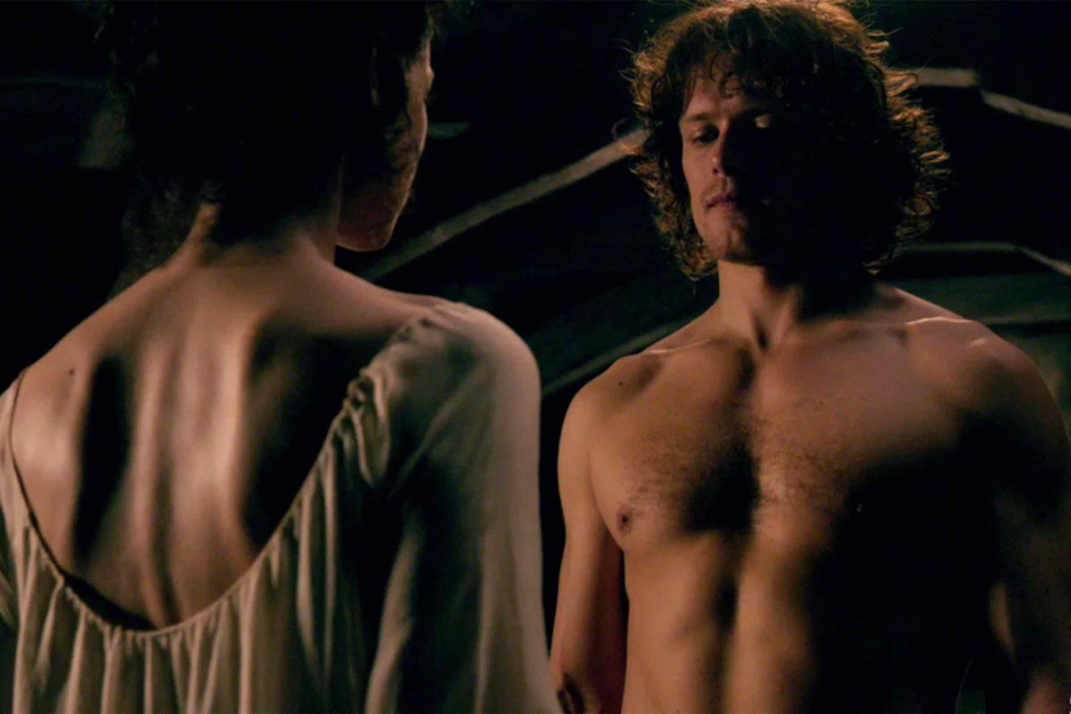 Jamie Fraser from Starz's 'Outlander' is truly the ideal man. We had to make a list of our favorite hottest moments from 'Outlander'.