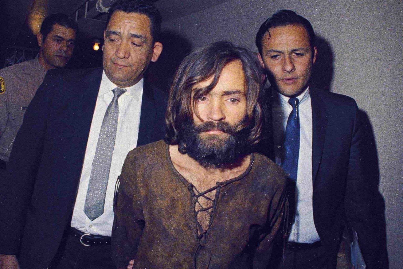 Charles Manson has been infamous since the formation of the Manson family in 1967. Here are the best Charles Manson movies based on his infamous murders.