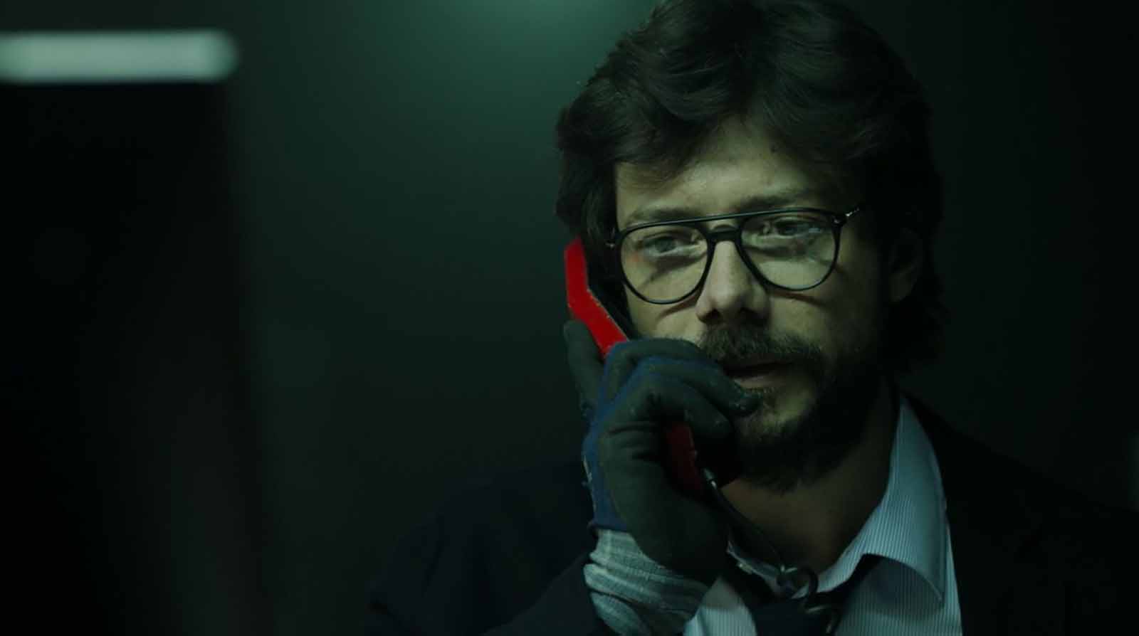 Is that still the case. La casa de papel профессор. Альваро Морте профессор. Ла Каса де Папель профессор.