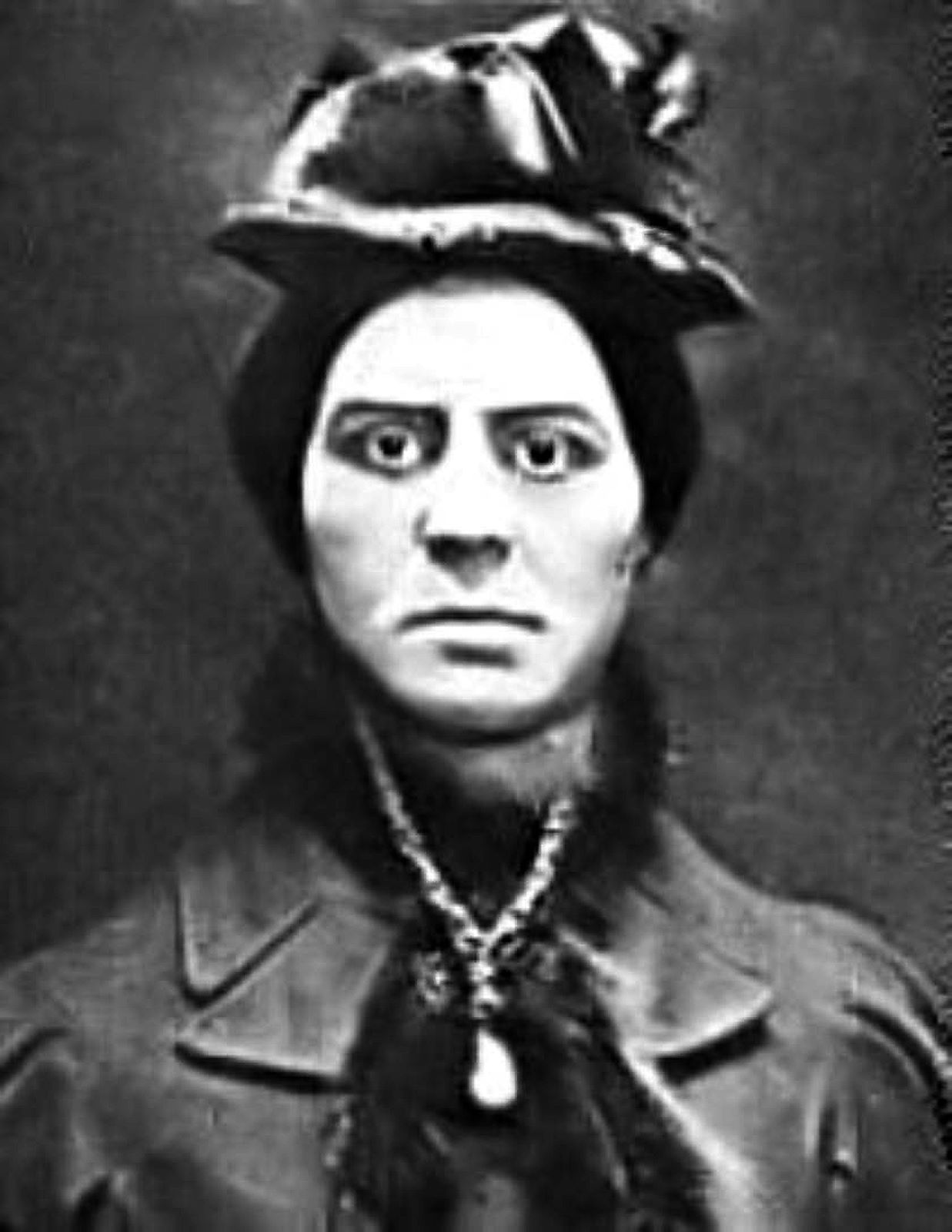 Throughout history serial killers have tormented us all throughout history. Here's just a slither of the true crime mysteries during Victorian times. 