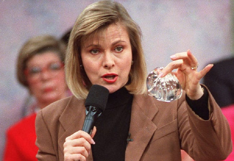 Desperate for an uptick in ratings, 'The Jenny Jones Show' went the 'Jerry Springer' route with personal confessions. But one confession led to death. 