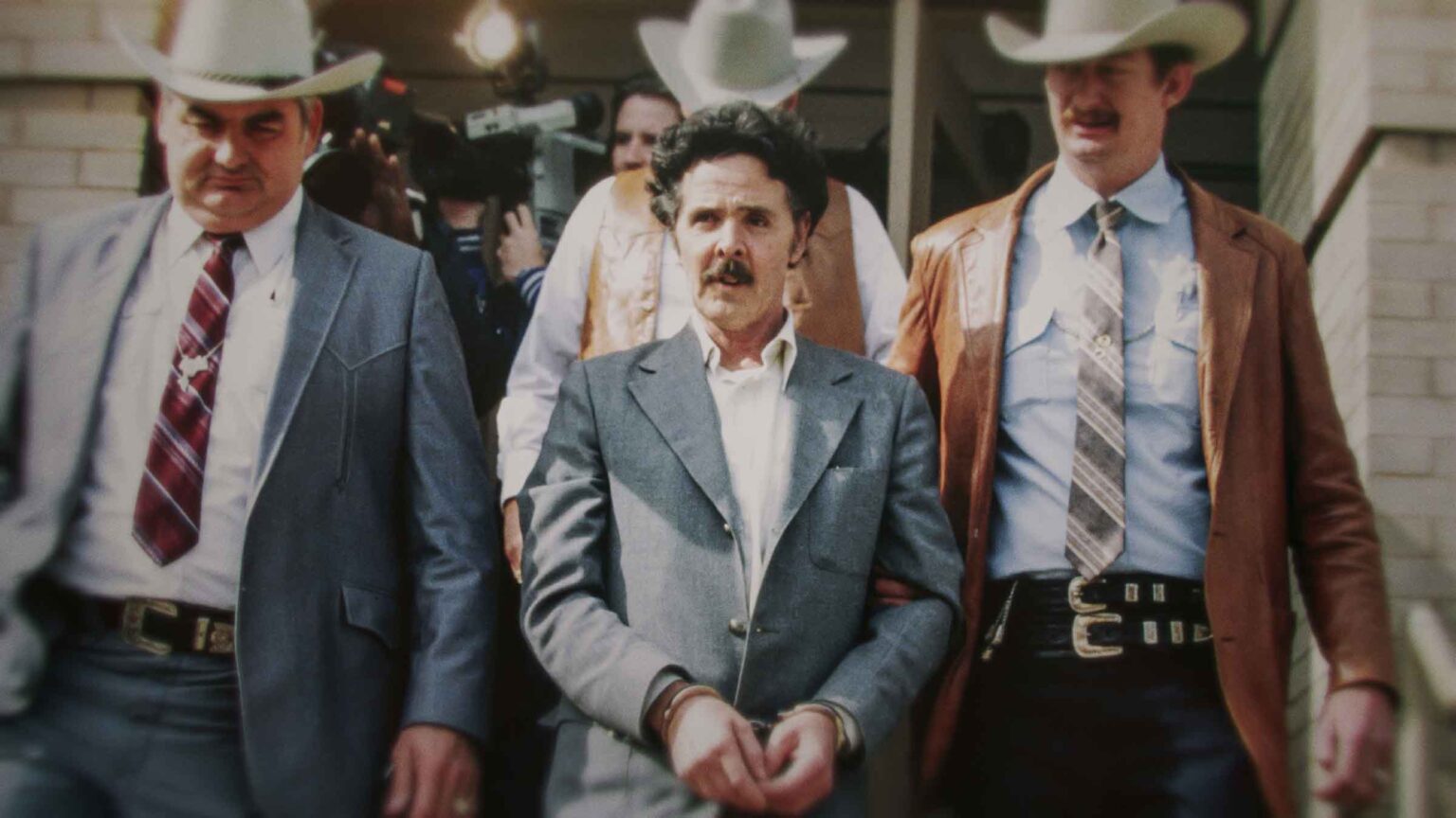 Henry Lee Lucas left the US captivated by his lies of 600+ murders. But police figured out he was just lying to gain trust and get special treatment.