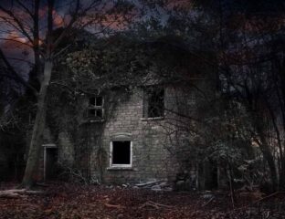 Is there a haunted house near me? When the quarantine lifts and it’s safe to travel, here are some of the best haunted houses in the US to check out.