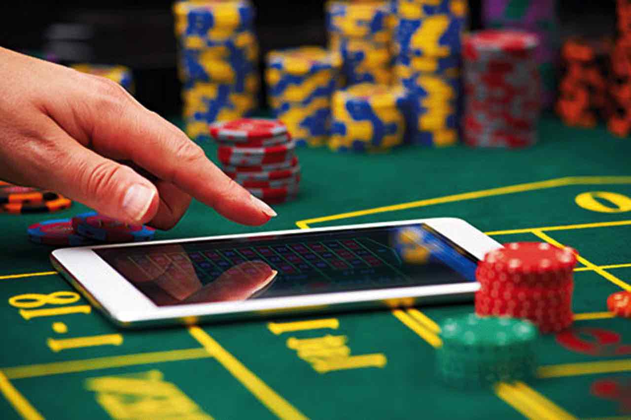 How Do Online Casinos Make Money