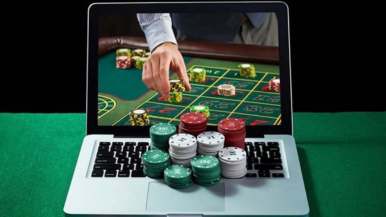 People find it tempting to dive into the world of online casinos. Here's how to get started in online gambling.