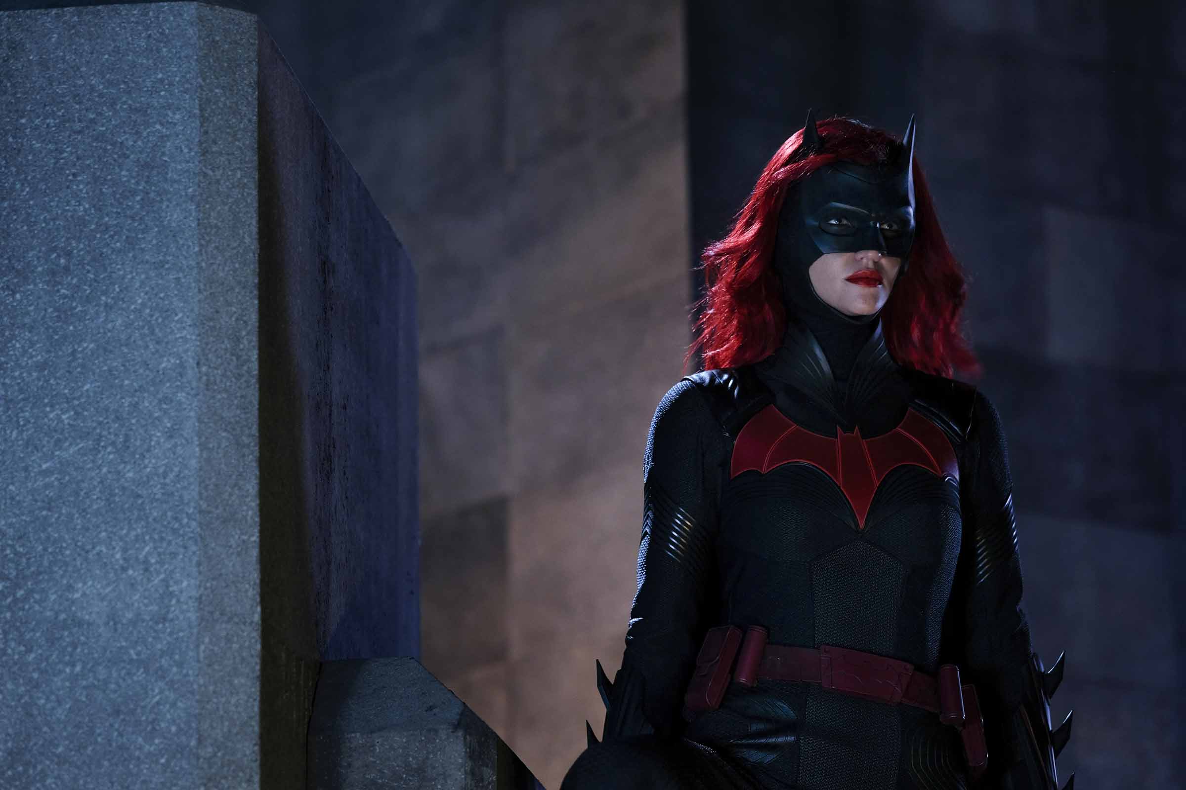 Batwoman On Cw Is A Hot Mess The Casting News You Need To Know Film Daily 4129