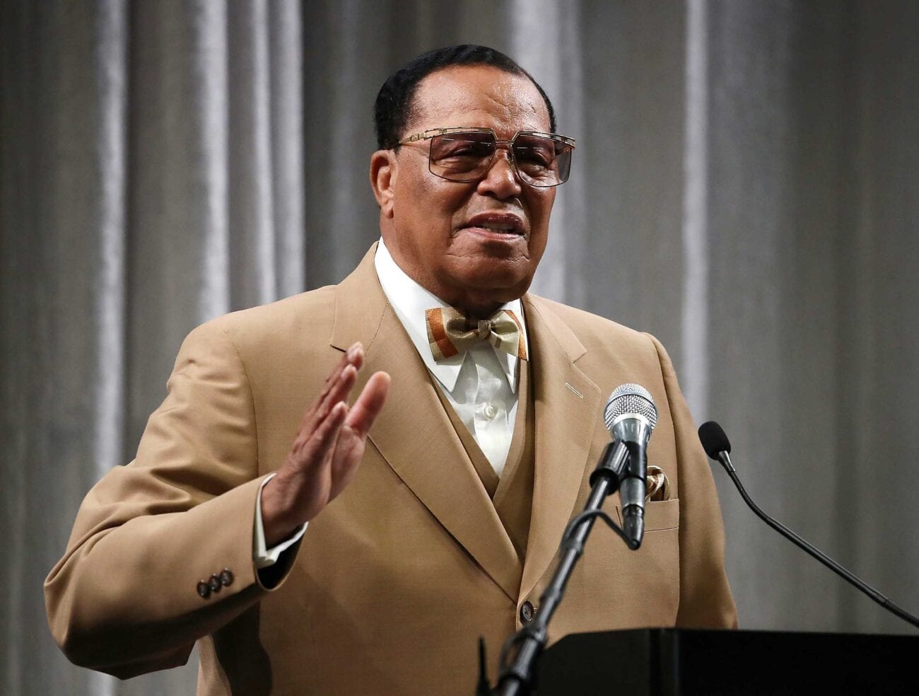 If you have never heard of Farrakhan nor his views, it may seem confusing that a man leading a black movement is accused of antisemitism.