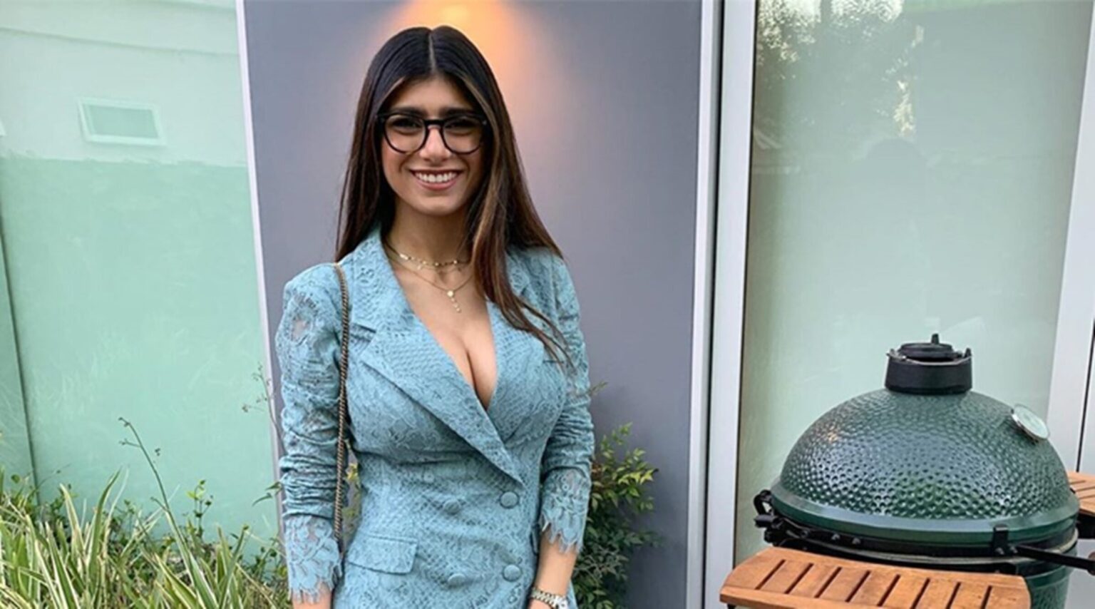 Mia Khalifa has become vocal about her experience making Bang Bros videos, Here's all the tea that's been shared by Mia Khalifa.