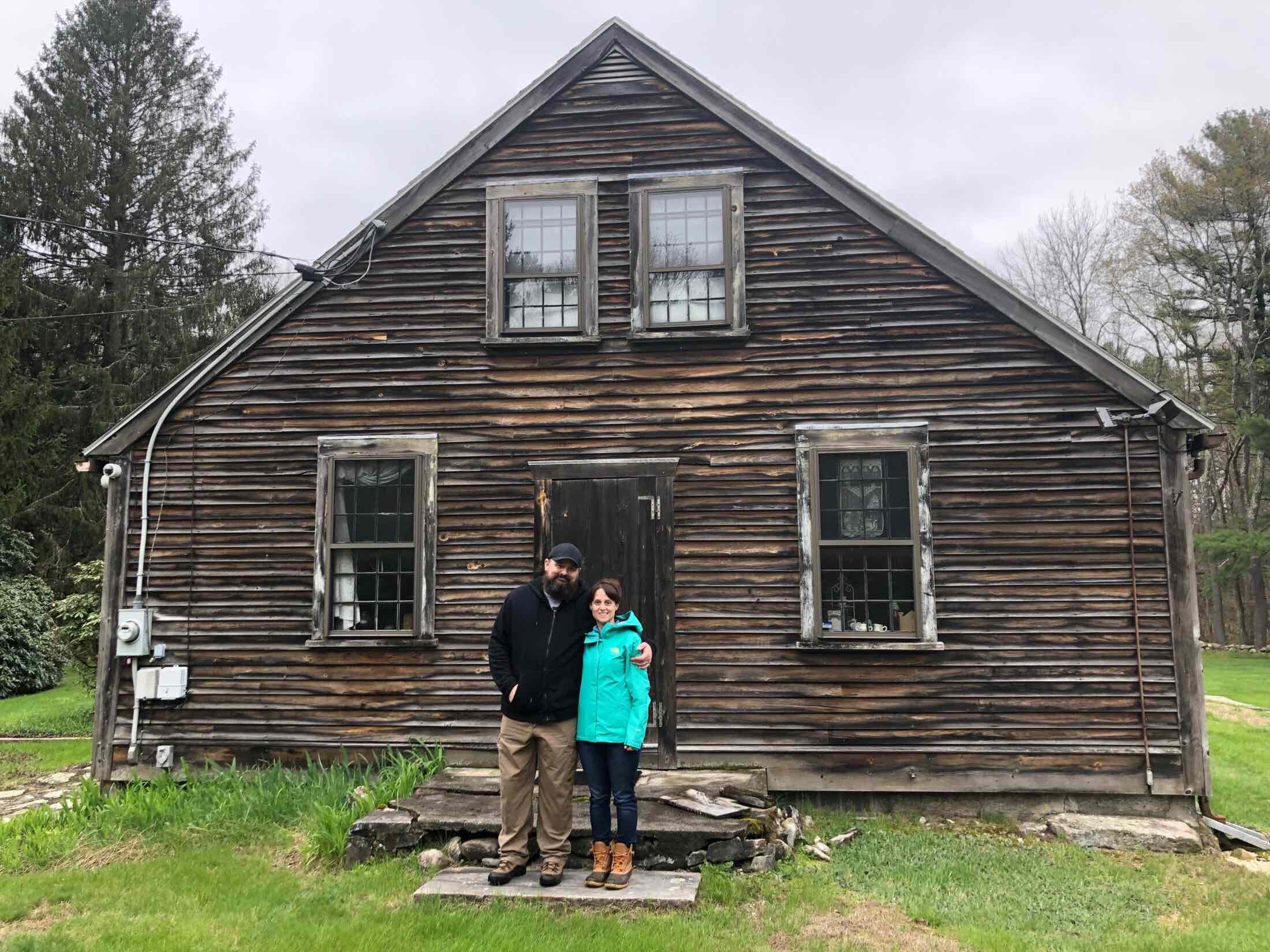 Real life house. Андреа перрон дом тьмы дом света. Заклятие дом. Дом из заклятия. Настоящий дом.