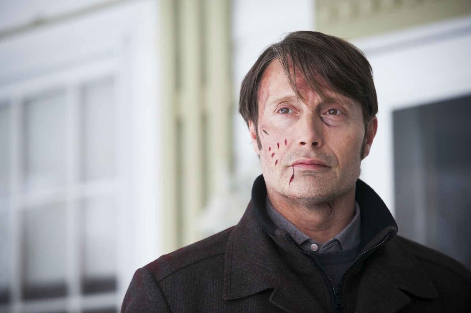 Bryan Fuller isn’t the only person lobbying for 'Hannibal' to return. Will Amazon pick up 'Hannibal' for season 4? Let's find out.