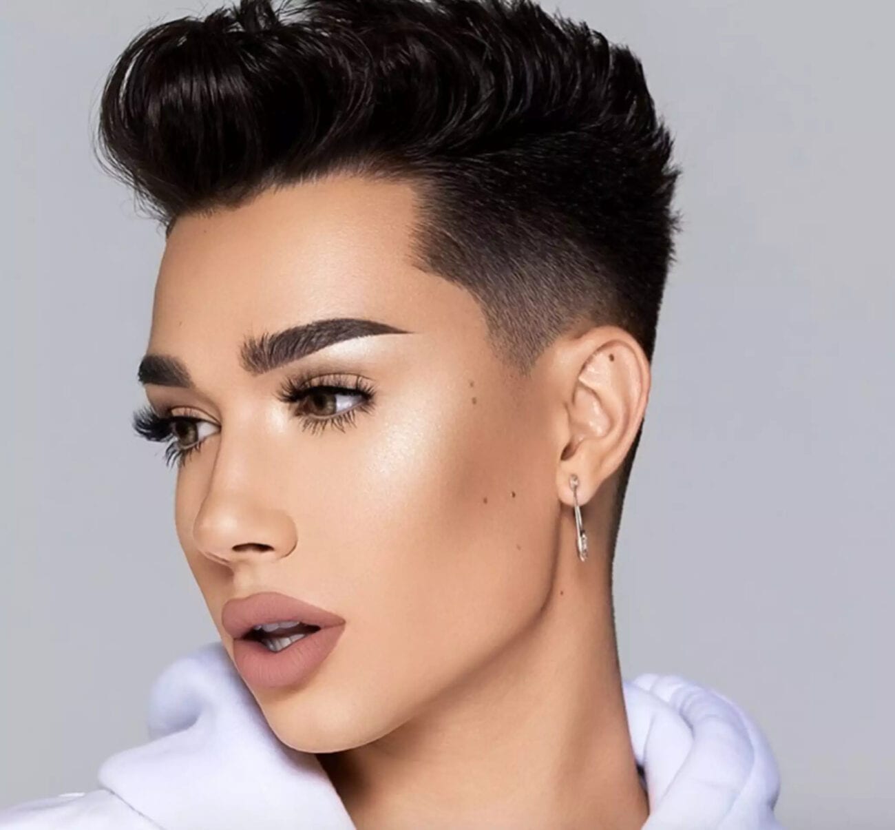 James Charles is known for getting into online drama. Recently he subtweeted Alicia Keys. Let's look at all the times he's been shady on Twitter.