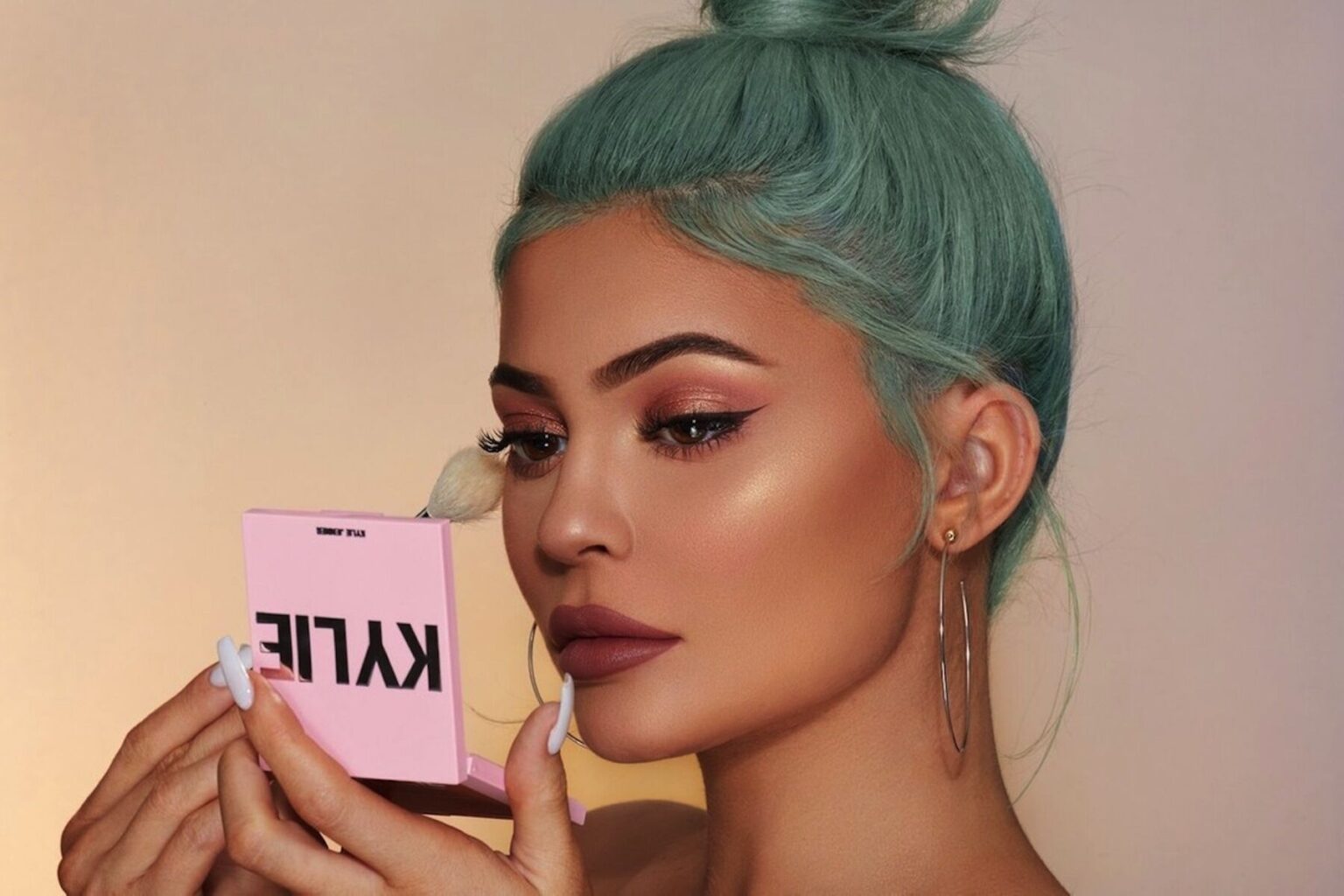 Kylie Jenner has built a significant chunk of her brand on being a “self-made billionaire.” How did Kylie Jenner earn her net worth?