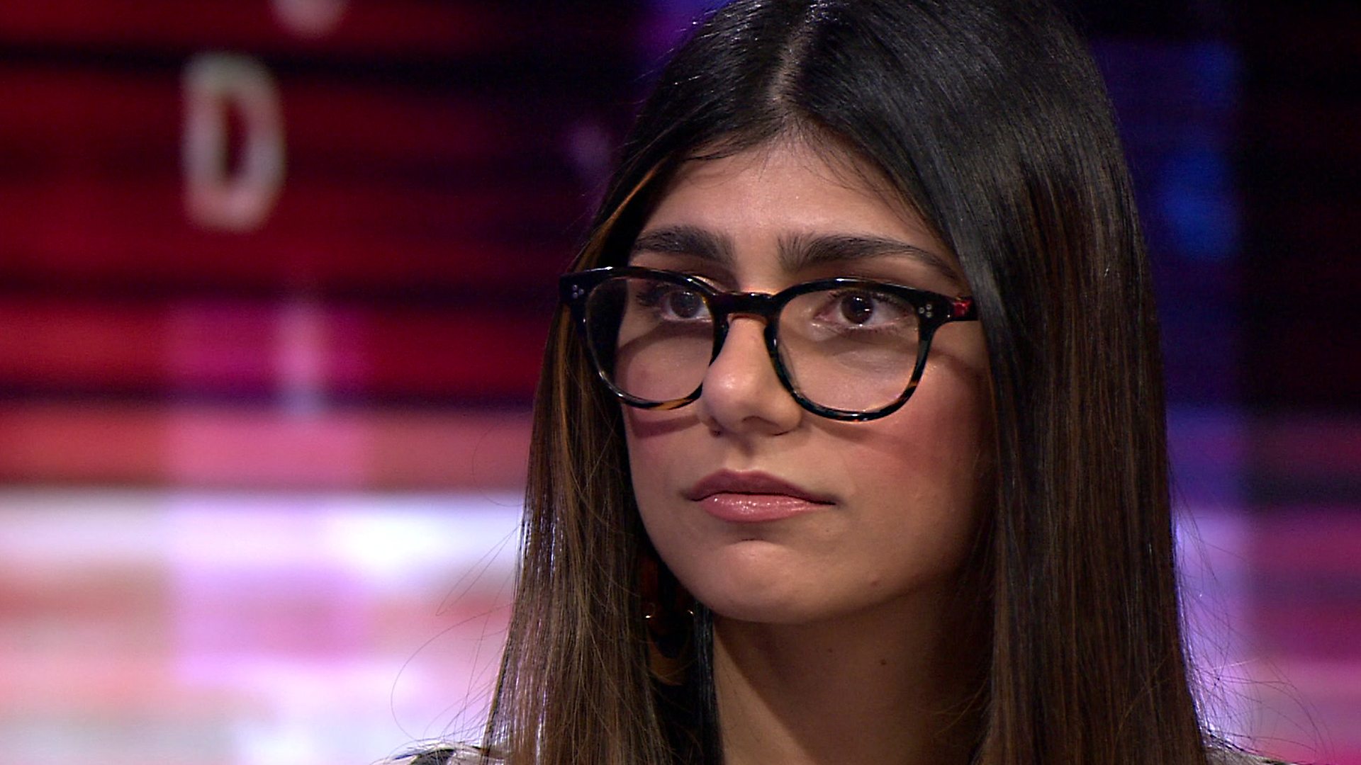 What Does Mia Khalifa S Bang Bros Contract Tell Us About Her Net Worth