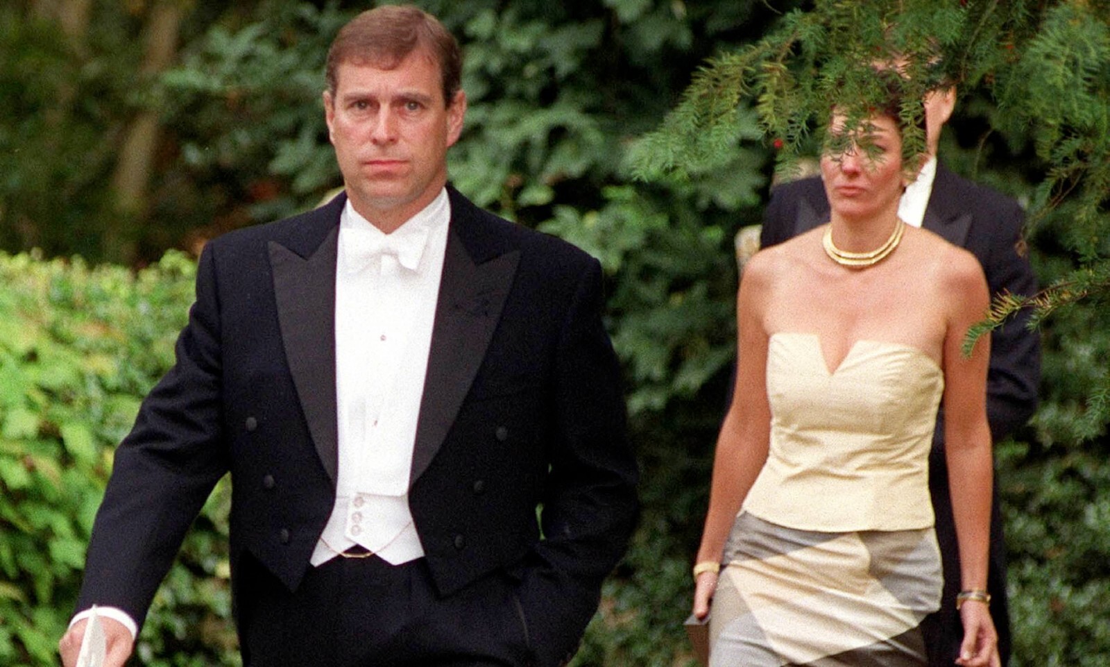 A former aquantience of socialite Ghislaine Maxwell says she'll do anything to not sell out The UK's Prince Andrew, Duke of York.
