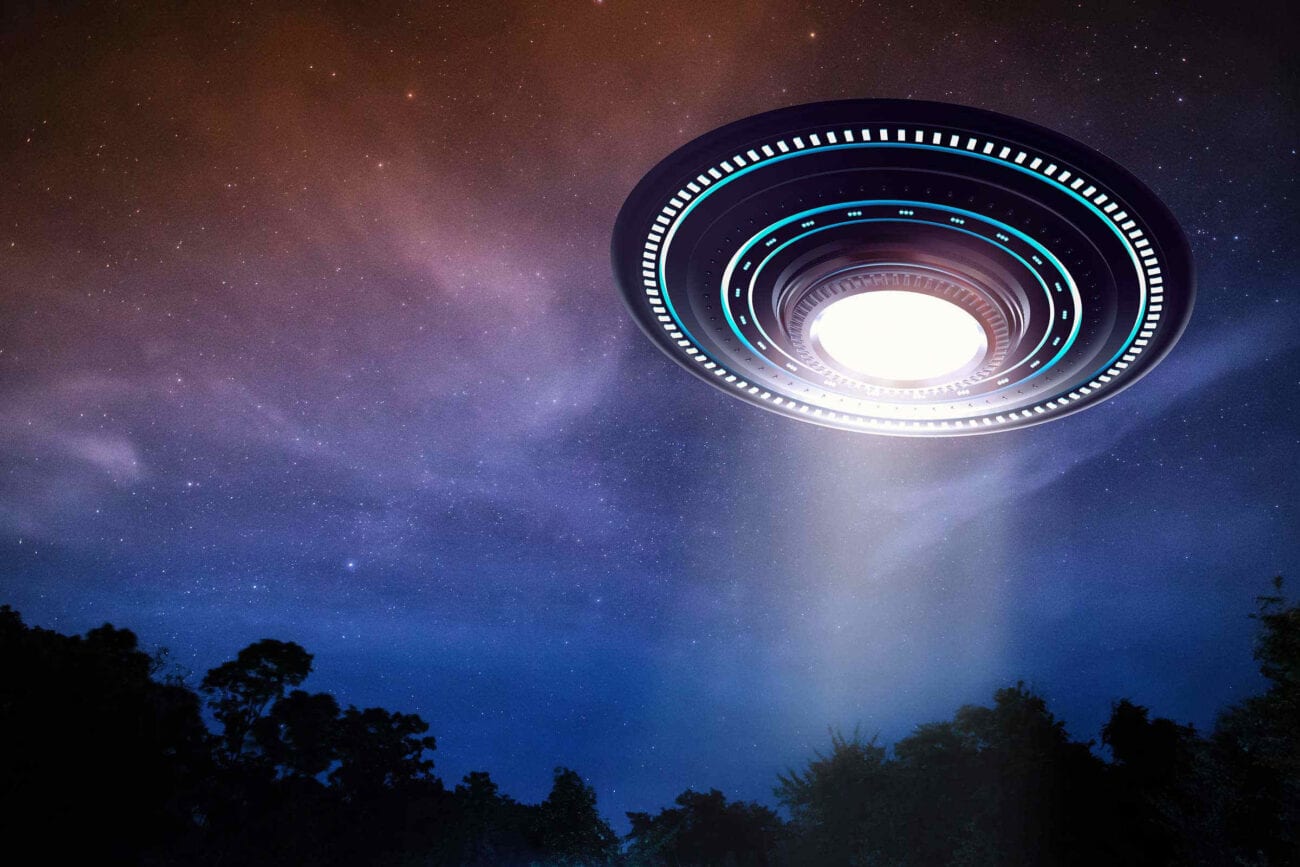 Ever seen a UFO? Then you're in star-studded company! Check out these celebrities who claim to have seen real UFOs in the night sky.