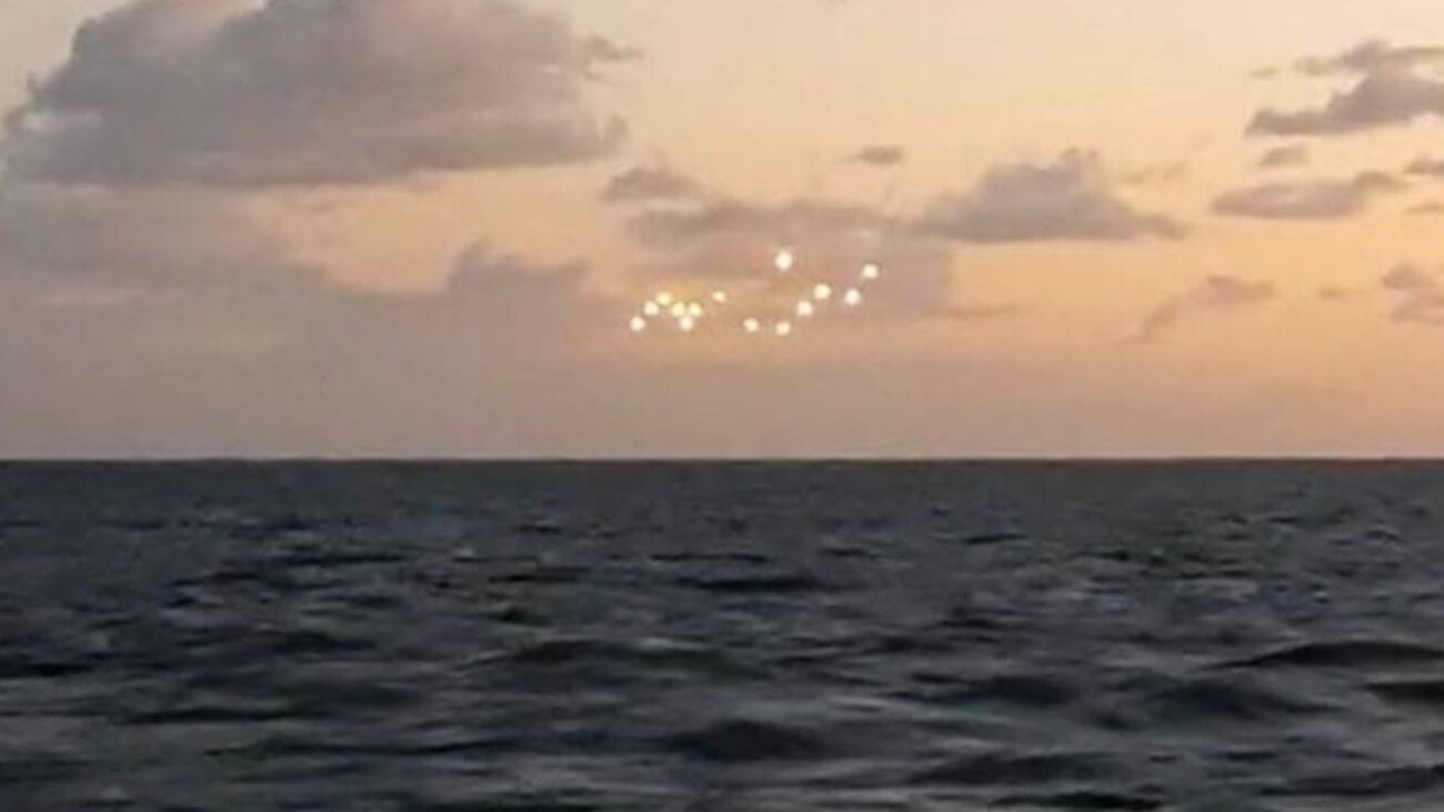 Is the viral UFO video on Reddit for real? Learn about strange, flashing lights in the sky and let us know if you think it's a UFO or something else.