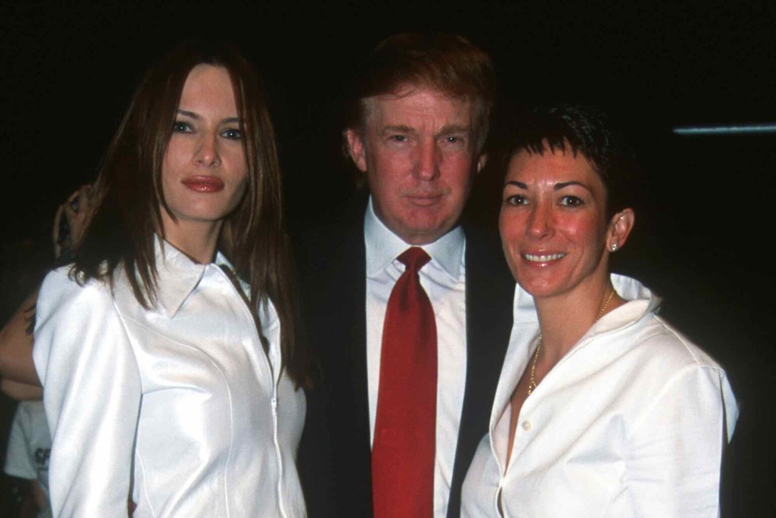 How many names can Ghislaine Maxwell name? Discover how many celebrities Maxwell took photos with and if they're connected to Epstein.