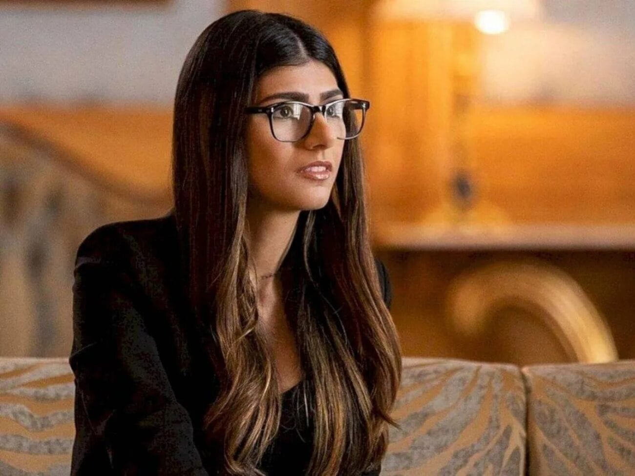 Mia Khalifa is boosting her net worth once again by creating an OnlyFans account. But with how against the porn industry she is, is she being hypocritical?