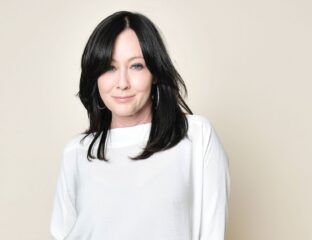 Shannen Doherty's breast cancer diagnosis got worse. Read how Doherty is staying strong and which friends are lending her support.