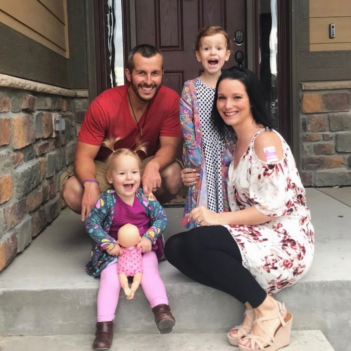 As the world watches Chris Watts's story in 'American Murder: The Family Next Door', many are pointing out the Watts family house is haunted.
