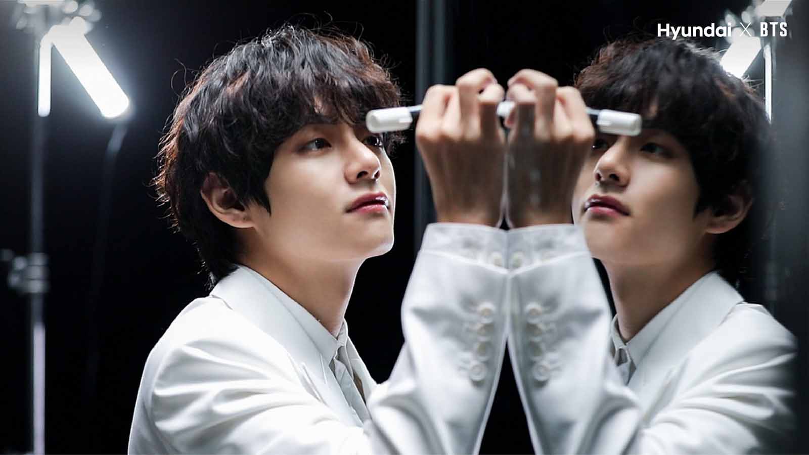 BTS's V is fairly quiet about his personal life, but many think they know exactly who BTS' visual leader thinks about to make him smile. 