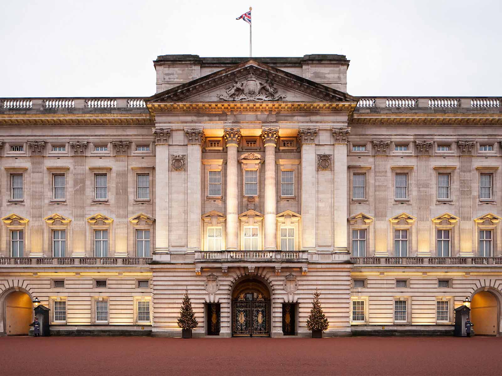 Work is underway at Buckingham Palace as Queen Elizabeth gets a ten-year renovation project started. But is her net worth funding it?