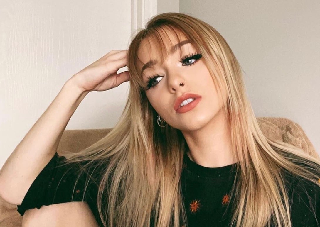 Influencer & TikTok creator Zoe Laverne is the latest celeb to be under fire. Why is Laverne crying? Inside the recent controversy.