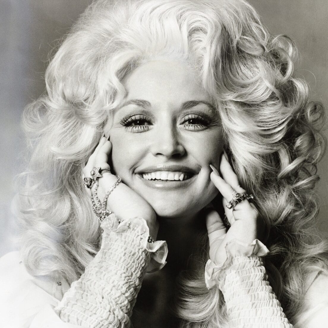 Did Dolly Parton Get Nude For Her Husband All The Reasons We Stan Film Daily 9071