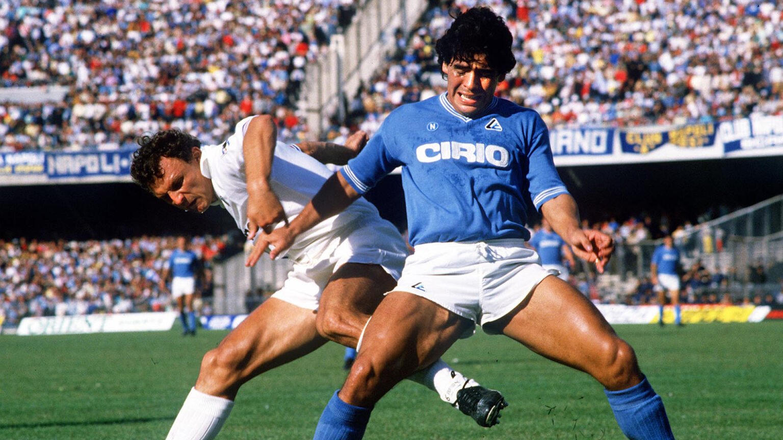 ¿Adicciones, pedofilia, y paternidad no reconocida? Entérate de las acusaciones en contra de Diego Maradona.
