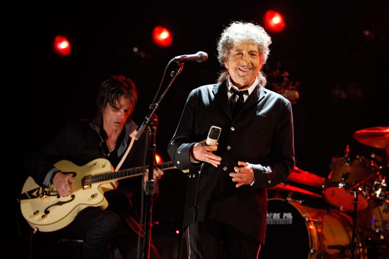 Entérate de cómo fue que Universal Music adquirió los derechos para toda la obra de Bob Dylan.