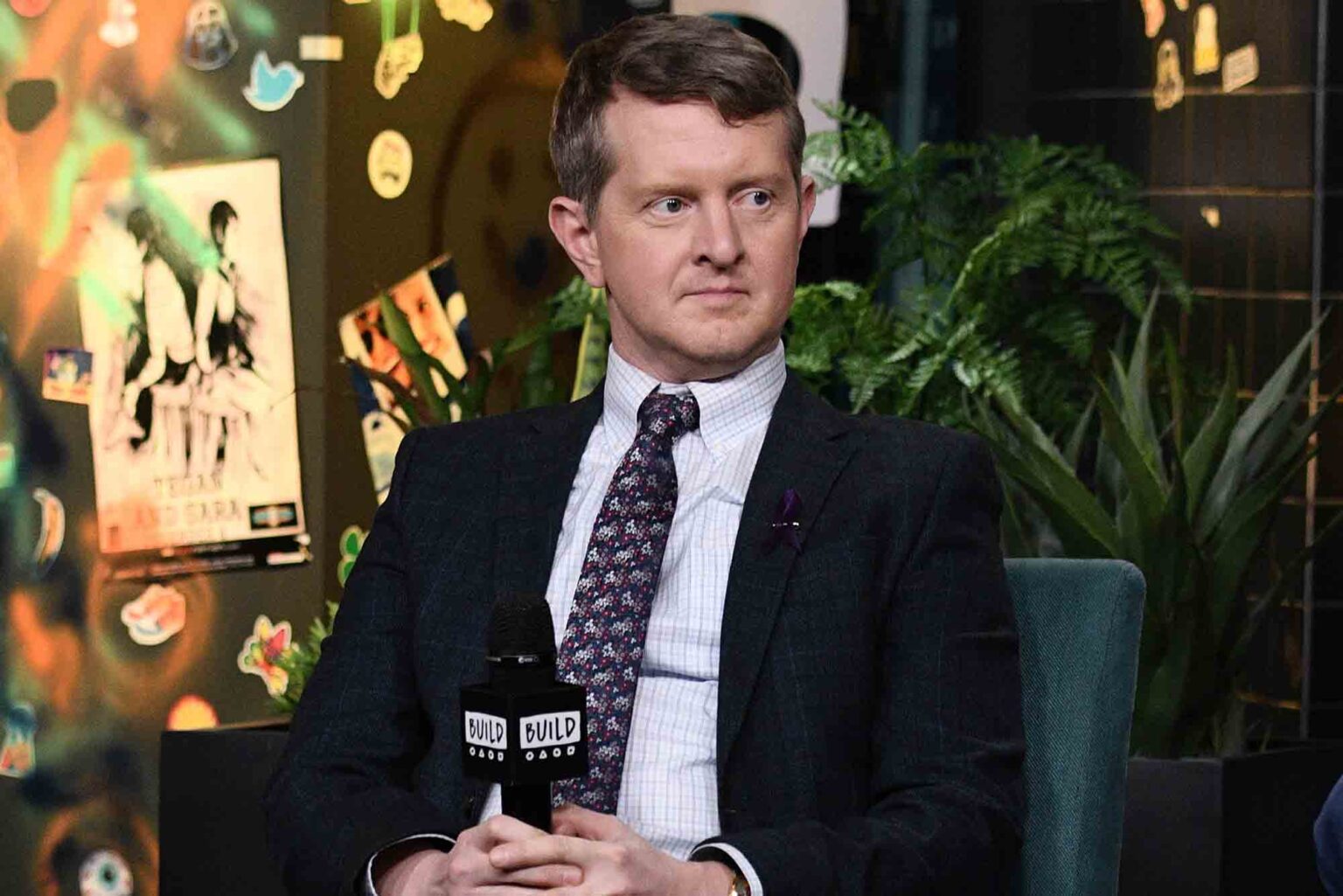 Ken Jennings is coming under fire for . . . apologizing. Here's why Twitter is mad and doesn't want to see him host 'Jeopardy!'.