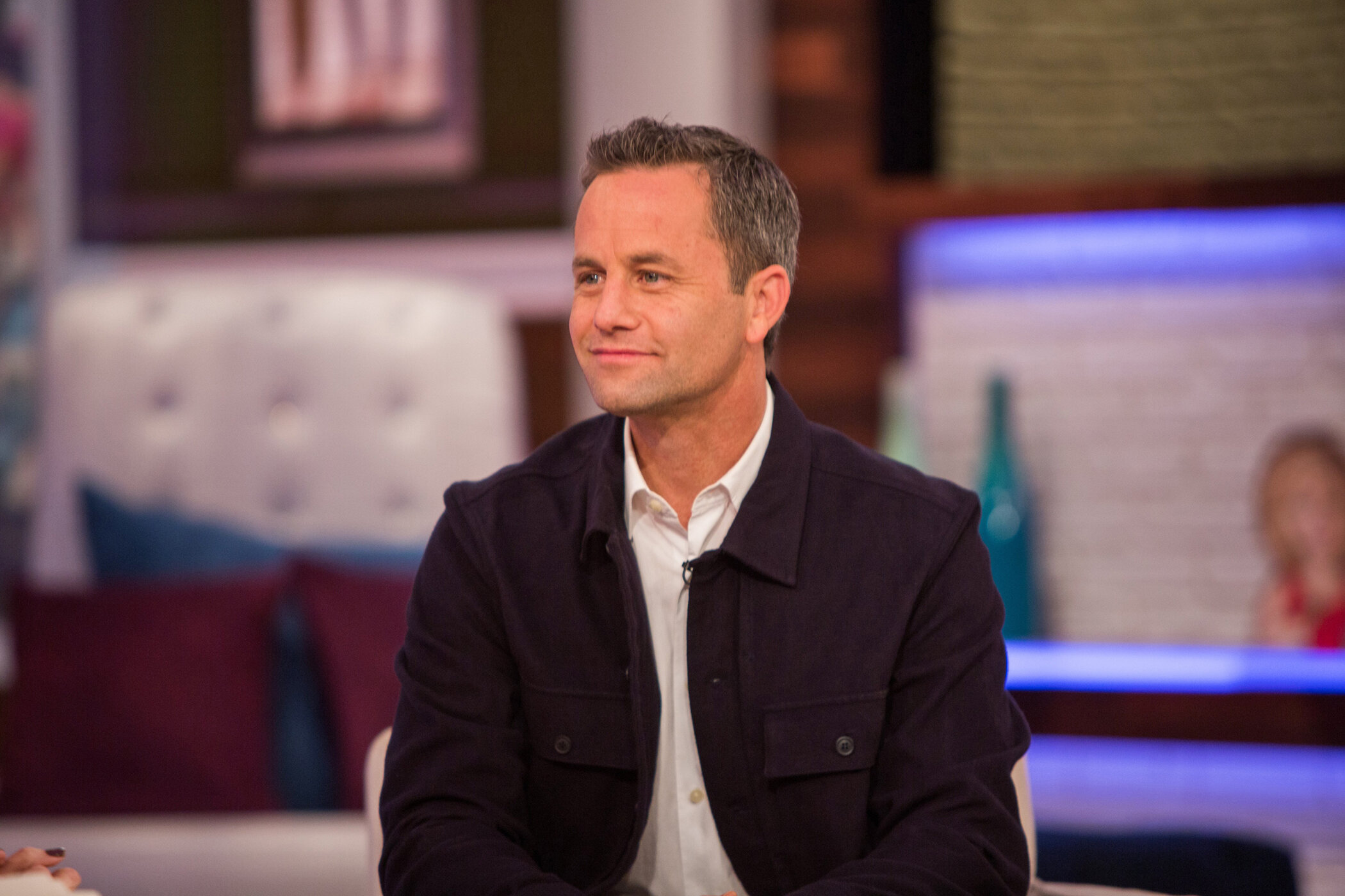 Kirk Cameron's maskless caroling event: Dive into the protest news here ...