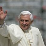 As rumors swirl about Pope Francis' possible early retirement, history shows Pope Benedict XVI isn't the first. Know about these retired popes?