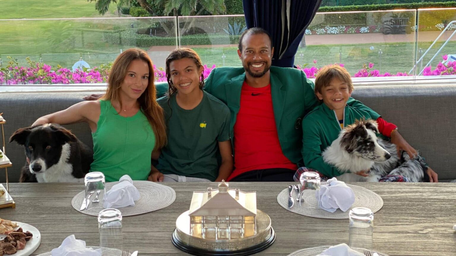 With golfing legend Tiger Woods as your father, it's no surprise his kids like the sport too. Check out the family getting some tee time together.