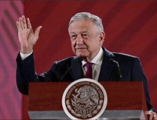 AMLO autorizó hoy a empresas y gobiernos locales la adquisición de vacunas. Entérate de cómo podrán obtenerlas.