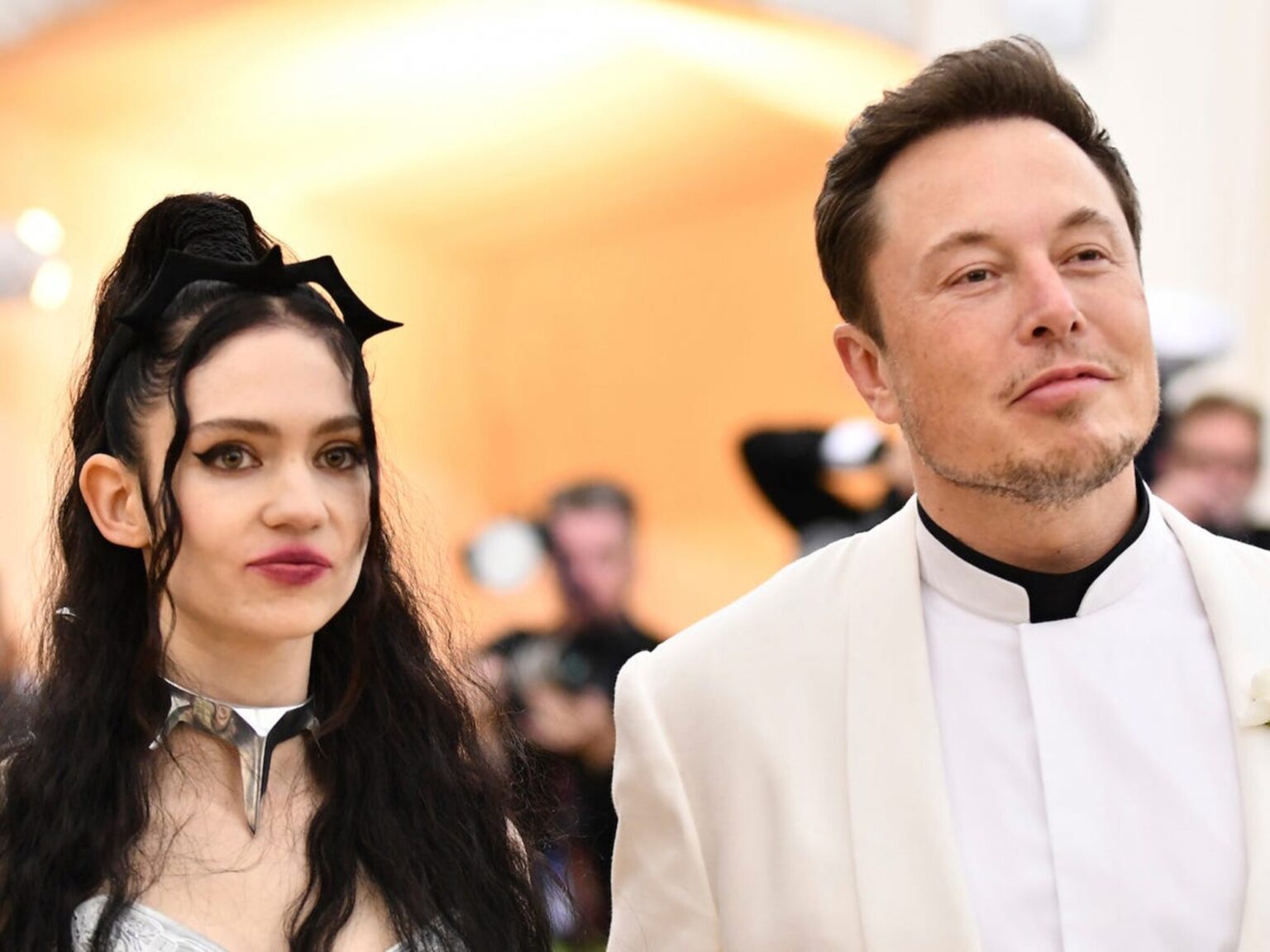 Elon Musk is now the richest person in the world. While unmarried, he's dating the musician Grimes. Get to know his famous girlfriend.