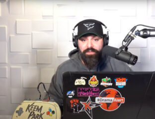Twitter went into an uproar after Keemstar uploaded an interview with two former Lunch Club members accusing CallMeCarson of sexting fans.
