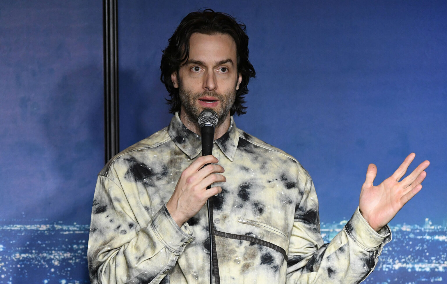 "You" star Chris D'Elia posts an apology video regarding allegations of inappropriate sexual behavior. Will cancel culture get the best of the comedian?