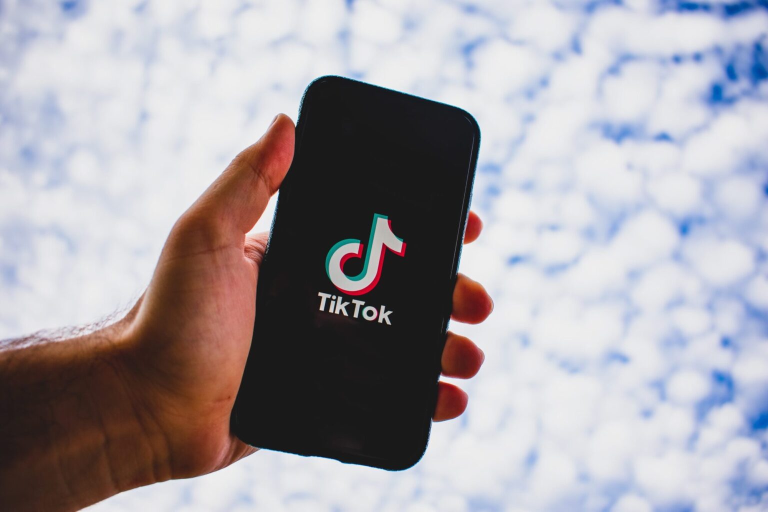 Have you heard about the "energy" TikTok trend? This viral trend has become the most ridiculous one yet! Check out these hilarious TikTok memes.