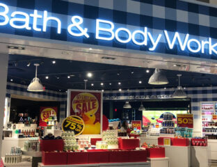 It might be late for Candle Day, but the action heated up at a Bath and Body Works. Dive into the brawl that went viral in Arizona.
