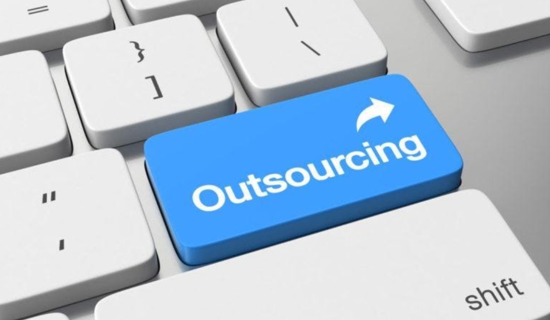 Outsourcing data science can be incredibly useful for your business. Here are some of the ways that outsourcing is a positive.