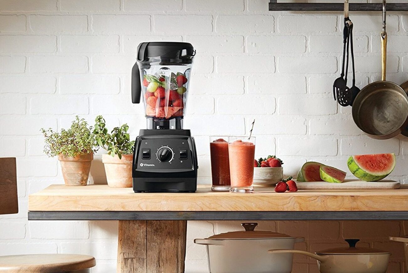 Looking for a great, new blender? Take a look at why Vitamix blenders are considered to be the best blenders for blending.