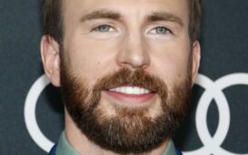 People love Chris Evans movies for a reason. if you've loved him as Captain America then check out these other iconic movies.